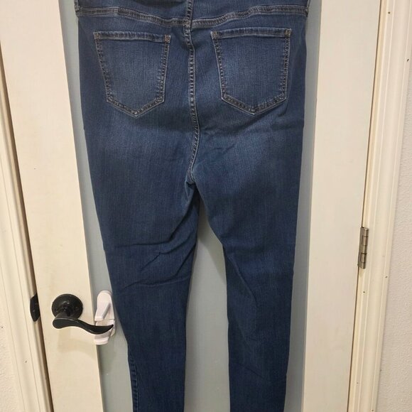 Torrid Premium Blue Skinny Jeans | Size 16R | Mid Wash Stretch Denim - Picture 14 of 15